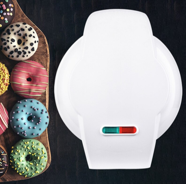 Аппарат для выпечки мини-пончиков Donut Maker KC-TTQ-1 на 7 форм, 1200W